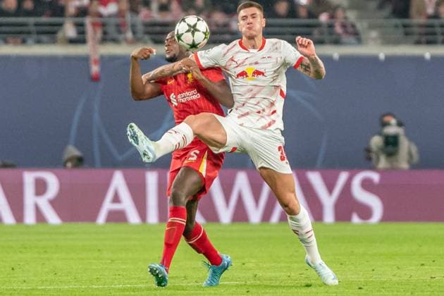 Leipzig, Germany October 23, 2024 Champions League 2024 2025 RB Leipzig vs Liverpool FC In the picture from left in the duel Ibrahima Konate Liverpool and Benjamin Sesko Leipzig Copyright: xFotostandx xNachtigallx