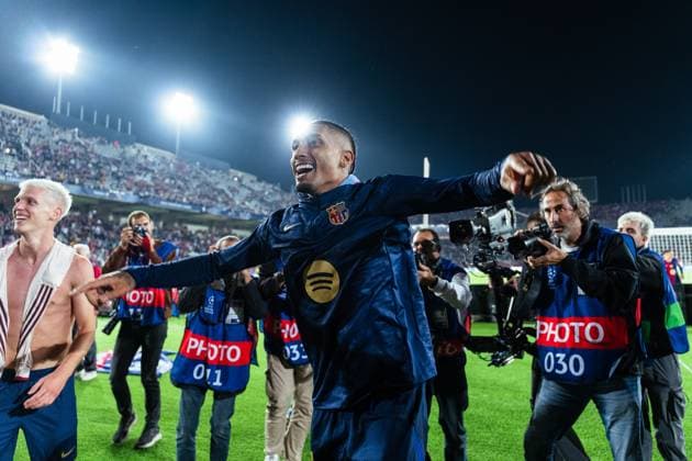(241024) -- BARCELONA, Oct. 24, 2024 -- Raphinha (front C) of FC Barcelona, Barca celebrates victory after the third round match of UEFA Champions League between FC Barcelona and Bayern Munich in Barcelona, Spain, Oct. 23, 2024. (Photo by Xinhua) (SP)SPAIN-BARCELONA-FOOTBALL-UEFA CHAMPIONS LEAGUE-FC BARCELONA VS BAYERN MUNICH JoanxGosa 