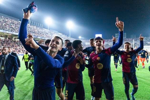 (241024) -- BARCELONA, Oct. 24, 2024 -- Players of FC Barcelona, Barca celebrate victory after the third round match of UEFA Champions League between FC Barcelona and Bayern Munich in Barcelona, Spain, Oct. 23, 2024. (Photo by Xinhua) (SP)SPAIN-BARCELONA-FOOTBALL-UEFA CHAMPIONS LEAGUE-FC BARCELONA VS BAYERN MUNICH JoanxGosa 