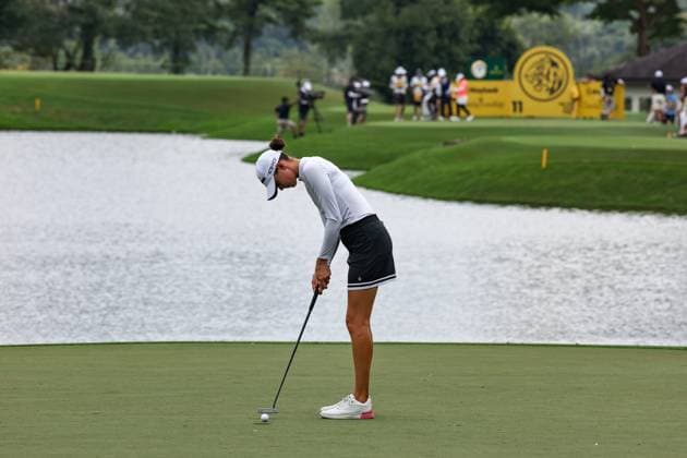 KUALA LUMPUR, - OCTOBER 24: Esther Henseleit of Germany play a shot during the first round of the 2024 LPGA, Golf Damen Maybank Championship held at Kuala Lumpur Golf and Country Club in Kuala Lumpur, Malaysia. (Photo by Hazrin Yeob Men Shah Icon Sportswire) GOLF: OCT 24 LPGA Maybank Championship EDITORIAL USE ONLY Icon3782410244196