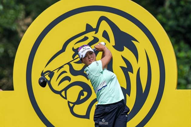 KUALA LUMPUR, - OCTOBER 24: Jin Young Ko of Republic of Korea play a shot during the first round of the 2024 LPGA, Golf Damen Maybank Championship held at Kuala Lumpur Golf and Country Club in Kuala Lumpur, Malaysia. (Photo by Hazrin Yeob Men Shah Icon Sportswire) GOLF: OCT 24 LPGA Maybank Championship EDITORIAL USE ONLY Icon3782410243031