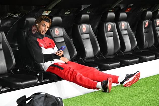 24 10 2024, xsltx, Football UEFA Europa League, Eintracht Frankfurt Rigas Futbola Skola emspor, v l pitch inspection before the match Hugo Ekitike Eintracht Frankfurt DFL DFB REGULATIONS PROHIBIT ANY USE OF PHOTOGRAPHS as IMAGE SEQUENCES and or QUASI VIDEO Frankfurt am Main