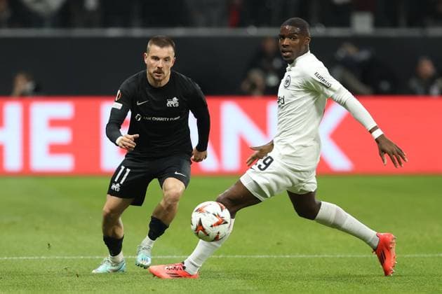 2024 10 24 UEFA Europa League phase Matchday 3 Eintracht Frankfurt Rigas FS v l , Roberts SavaÄ¼nieks Rigas FS , Niels Nkounkou Eintracht Frankfurt , Zweikampf, Action, Aktion, Battles for the Ball DFL DFB REGULATIONS PROHIBIT ANY USE OF PHOTOGRAPHS as IMAGE SEQUENCES and or QUASI VIDEO Copyright: JoaquimxFerreira