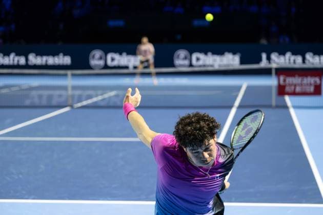 Sport Bilder des Tages 24th October 2024; St. Jakobshalle, Basel, Switzerland; ATP, Tennis Herren 500 Swiss Indoors Basel Tennis, Day 4; Ben Shelton (USA) in action against Stan Wawrinka (SUI) in the second round  ActionPlus12706806 DavidxEmm