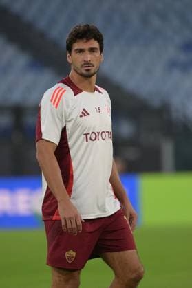 CALCIO - UEFA Europa League - AS Roma vs FC Dynamo Kyiv AS Roma s Mats Hummels during the UEFA Europa League 2024-2025 football match between AS Roma and FC Dynamo Kyiv at the Olympic Stadium in Rome on October 24, 2024. Rome Italy  Copyright: xIPAxSport ABACAx