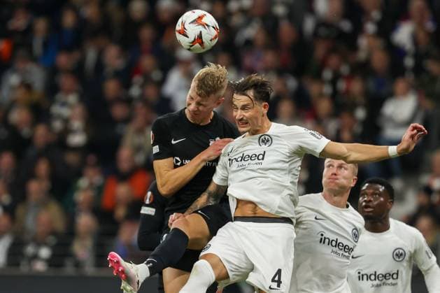 2024 10 24 UEFA Europa League phase Matchday 3 Eintracht Frankfurt Rigas FS v l , Å½iga LipuÅ¡Äek Rigas FS , Robin Koch Eintracht Frankfurt Kopfball, Kopfballduell DFL DFB REGULATIONS PROHIBIT ANY USE OF PHOTOGRAPHS as IMAGE SEQUENCES and or QUASI VIDEO Copyright: JoaquimxFerreira
