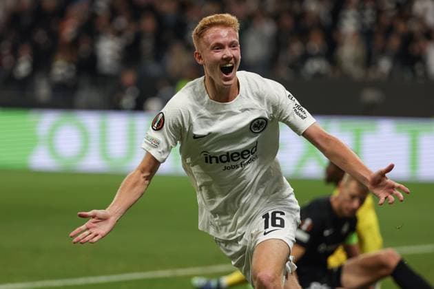 UEFA Europa League Eintracht Frankfurt Rigas FS on 24 10 2024 at Deutsche Bank Park in Frankfurt Cheers, goal celebration, goal scorer Hugo Larsson Frankfurt 16 cheers after his goal to make it 1 - 0 MH