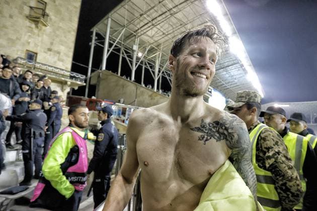 BAKOE, 24-10-2024, Tofiq Bahramov Stadium , season 2024 2025 , Europa League match between FK Qarabag and Ajax 0-3 Wout Weghorst celebrate the win after the game Qarabag - Ajax  x26553896x Copyright: