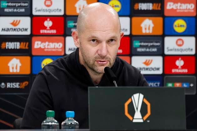 Viktors Morozs Rigas Futbola Skola, Coach at the press conference , Football, UEFA Europa League, Matchday 3, 2024 2025, Eintracht Frankfurt vs Rigas Futbola Skola, 24 10 2024, Frankfurt Stadion, Frankfurt am Main, Germany Frankfurt am Main Frankfurt Stadion Hessen Germany Copyright: xGrantxHubbsx