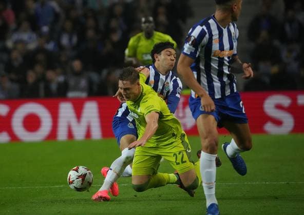 24 10 2024, Estadio Do Dragao, Porto, PRT, UEFA Europa League, FC Porto vs Hoffenheim , in picture Alexander Prass Hoffenheim Photo by Hasan Bratic DeFodi Images not used in POL SRB CRO FRA GBR NED ITA USA Defodi 506 20241024 hbr 1243 Defodi-506 not used in POL SRB CRO FRA GBR NED ITA USA