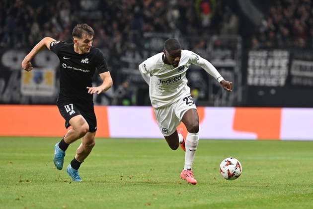 24 10 2024, xjrdrx, Football UEFA Europa League, Eintracht Frankfurt Rigas Futbola Skola emspor, v l Adam Markhiyev Rigas Futbola Skola RFS Niels Nkounkou Eintracht Frankfurt Zweikampf, action, action, battle for the ball DFL DFB REGULATIONS PROHIBIT ANY USE OF PHOTOGRAPHS as IMAGE SEQUENCES and or QUASI VIDEO Frankfurt am Main