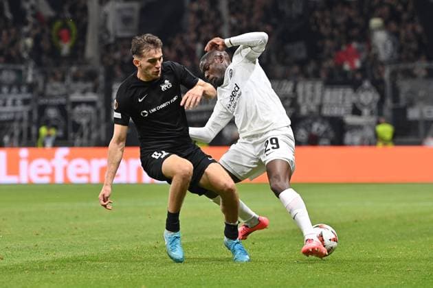 24 10 2024, xjrdrx, Football UEFA Europa League, Eintracht Frankfurt Rigas Futbola Skola emspor, v l Adam Markhiyev Rigas Futbola Skola RFS Niels Nkounkou Eintracht Frankfurt Zweikampf, action, action, battle for the ball DFL DFB REGULATIONS PROHIBIT ANY USE OF PHOTOGRAPHS as IMAGE SEQUENCES and or QUASI VIDEO Frankfurt am Main