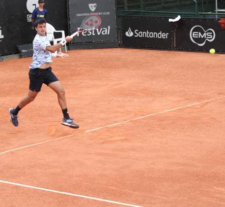 RECORD DATE NOT STATED Gustavo heide advances to the quarterfinals at the challenger curitiba Curitiba (pr), 10 24 2024- ATP, Tennis Herren challenger curitiba gustavo heide tomas barrios vera- tennis player gustavo heide (bra) beat tennis player tomas barrios vera (chi) in a match valid for the round of 16 of the atp challenger curitiba on the graciosa country club court on the afternoon of this thursday, october 24, 2024. (Foto: Edson De Souza Thenews2 imago images) SPO  Copyright: xEdsonxdexSouzax