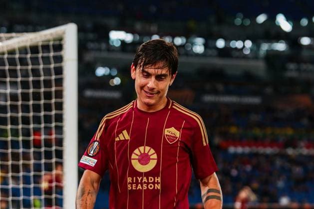 Paulo Dybala of A.S. Roma during AS Roma vs FC Dynamo Kyiv, Football Europa League match in Rome, Italy, October 24 2024  Copyright: xRaffaelexConti IPAxSportx xipa-ax xx IPA_50922746 IPA_Agency_IPA50922746