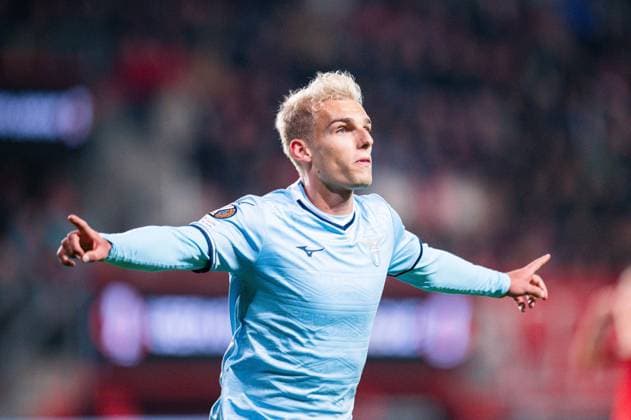 24 10 2024 Football, 2024 2025, Europa League, Matchday 3, FC Twente Enschede Lazio Roma Gustav Isaksen Rome celebrates after his goal to make it 0 2