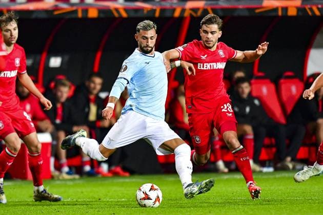 ENSCHEDE, Stadium Grolsch Veste, 24-10-2024 , season 2024 2025, Europa League Lazio Roma player Taty Castellanos and FC Twente player Bart van Rooij during the match Twente - Lazio Roma Twente - Lazio Roma  x26554994x Copyright: