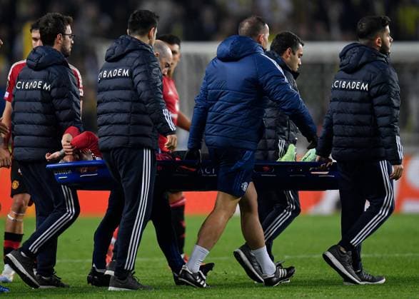 Alejandro Garnacho of Manchester United, ManU is stretchered off Fenerbahce v Manchester United, UEFA Europa League, Group Stage, Football, Sukru Saracoglu Stadium, Istanbul, Turkey, 24 Oct 2024 EDITORIAL USE ONLY No use with unauthorised audio, video, data, fixture lists, club league logos or live services. Online in-match use limited to 120 images, no video emulation. No use in betting, games or single club league player publications. Copyright: xAlexxNicodim Shutterstockx 14801667hn