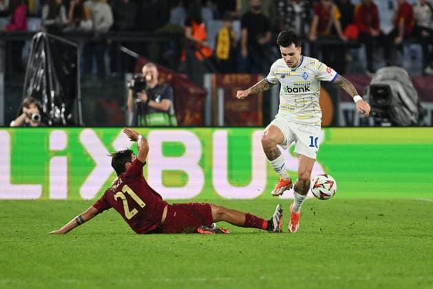 CALCIO - UEFA Europa League - AS Roma vs FC Dynamo Kyiv Paulo Dybala of A.S. Roma and Mykola Shaparenko of Dynamo Kyiv in action during the UEFA Europa League 2024 25 League Phase MD3 match between A.S. Roma and Dynamo Kyiv at Olympic Stadium on October 24, 2024 in Rome, Italy. Rome Italy  Copyright: xIPAxSport ABACAx