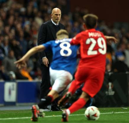 Rangers manager Philippe Clement watches Connor Barron on the ball during the Europa League group phase match at Ibrox Stadium, Glasgow. Rangers v FCSB, UEFA Europa League, Group Stage, Football, Ibrox Stadium, Glasgow, Scotland, UK, 24 Oct 2024 EDITORIAL USE ONLY No use with unauthorised audio, video, data, fixture lists, club league logos or live services. Online in-match use limited to 120 images, no video emulation. No use in betting, games or single club league player publications. Copyright: xKirkxO Rourke RangersxFC Shutterstockx 14816713dr