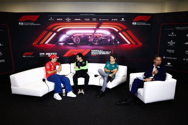 LECLERC Charles (mco), Scuderia Ferrari SF-24, portrait, ZHOU Guanyu (chi), Stake F1 Team Kick Sauber C44, portrait and DRUGOVICH Felipe (bra), Reserve Driver of Aston Martin F1 Team, portrait press conference, PK, Pressekonferenz during the Formula 1 Gran Premio de la Ciudad de Mexico 2024, 20th round of the 2024 Formula One World Championship, WM, Weltmeisterschaft from October 25 to 27, 2024 on the Autodromo Hermanos Rodriguez, in Mexico City, Mexico - F1 - MEXICO CITY GRAND PRIX 2024 DPPI Panoramic 241024_R20_MESSICO_DP_EA026196