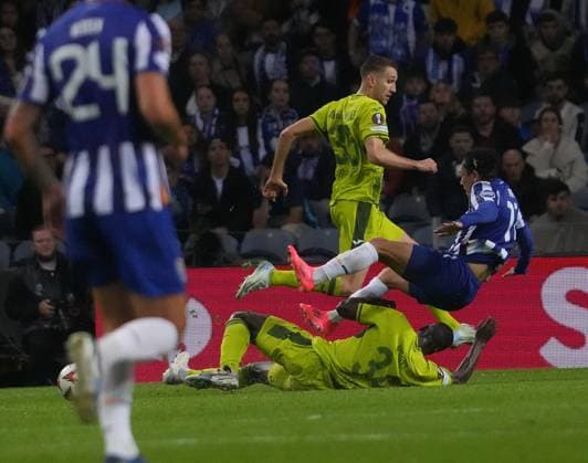 PRT, UEFA Europa League, FC Porto vs Hoffenheim 24 10 2024, Estadio Do Dragao, Porto, PRT, UEFA Europa League, FC Porto vs Hoffenheim , pictured Foul by Stanley Nsoki Hoffenheim on Pepe Porto Porto Estadio Do Dragao Portugal ,EDITORIAL USE ONLY