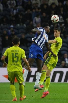PRT, UEFA Europa League, FC Porto vs Hoffenheim 24 10 2024, Estadio Do Dragao, Porto, PRT, UEFA Europa League, FC Porto vs Hoffenheim , pictured Valentin Gendrey Hoffenheim , Samu Omorodion Porto , Anton Stach Hoffenheim Porto Estadio Do Dragao Portugal ,EDITORIAL USE ONLY