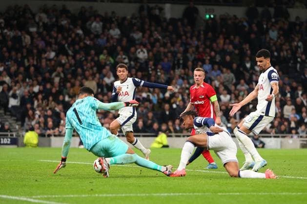 24th October 2024; Tottenham Hotspur Stadium, London, England; UEFA Europa League Football, Tottenham Hotspur versus AZ Alkmaar; Wilson Odobert of Tottenham Hotspur pokes the ball just wide and is then caught by goalkeeper Rome-Jayden Owusu-Oduro of AZ Alkmaar. No penalty is given after a lengthy VAR check.  ActionPlus12707054 KatiexChan
