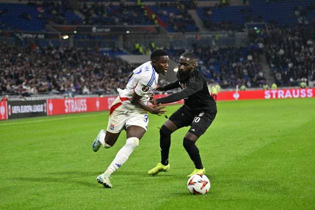 Ernest Nuamah (lyon) vs Arhur Masuaka (besiktas) FOOTBALL: Olympique Lyonnais vs Besiktas - 24 10 2024 FredericChambert Panoramic 