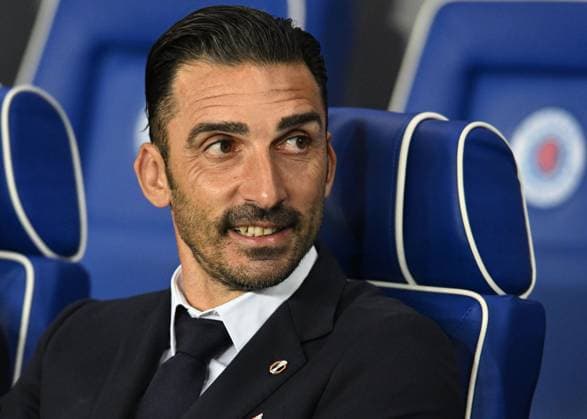 Glasgow, Scotland, 24th October 2024. FCSB Manager Ilias Charalampous during the UEFA Europa League match at Ibrox Stadium, Glasgow. Picture credit should read: Neil Hanna Sportimage EDITORIAL USE ONLY. No use with unauthorised audio, video, data, fixture lists, club league logos or live services. Online in-match use limited to 120 images, no video emulation. No use in betting, games or single club league player publications. SPI-3408-0007