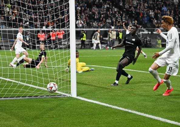 24 10 2024, xsltx, Football UEFA Europa League, Eintracht Frankfurt Rigas Futbola Skola emspor, v l The moment of decision Hugo Larsson Eintracht Frankfurt prevails against Riga captain Å½iga LipuÅ¡cek FC RFS Riga and scores to make it 1 0 for Frankfurt Re Fabrice Ondoa FC RFS Riga , Haruna Rasid Njie FC RFS Riga and Hugo EkitikÃ Eintracht Frankfurt DFL DFB REGULATIONS PROHIBIT ANY USE OF PHOTOGRAPHS as IMAGE SEQUENCES and or QUASI VIDEO