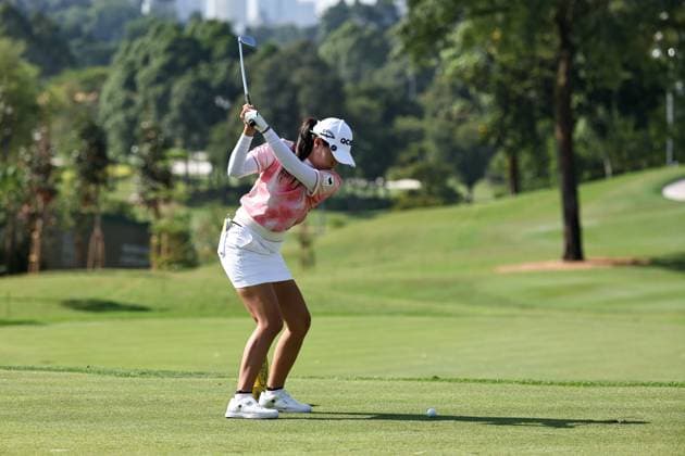 KUALA LUMPUR, - OCTOBER 25: Yu Jin Sung of Republic of Korea play a shot during the second round of the 2024 LPGA, Golf Damen Maybank Championship held at Kuala Lumpur Golf and Country Club in Kuala Lumpur, Malaysia on October 25, 2024, (Photo by Hazrin Yeob Men Shah Icon Sportswire) GOLF: OCT 25 LPGA Maybank Championship EDITORIAL USE ONLY Icon3782410251224