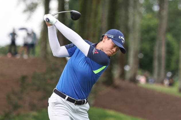 KUALA LUMPUR, - OCTOBER 25: Yuka Saso of Japan play a shot during the second round of the 2024 LPGA, Golf Damen Maybank Championship held at Kuala Lumpur Golf and Country Club in Kuala Lumpur, Malaysia on October 25, 2024, (Photo by Hazrin Yeob Men Shah Icon Sportswire) GOLF: OCT 25 LPGA Maybank Championship EDITORIAL USE ONLY Icon3782410251801