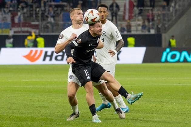 UEFA Europa League Eintracht Frankfurt FC Riga FS, 24 10 2024 Rasmus Kristensen Eintracht Frankfurt 13 Roberts Sava nieks Rigas FS 11 in header duel duel, Eintracht Frankfurt FC Riga FS, Frankfurt, Deutsche Bank Park, 24 10 2024 Copyright: xBEAUTIFULxSPORTS Gawlikx