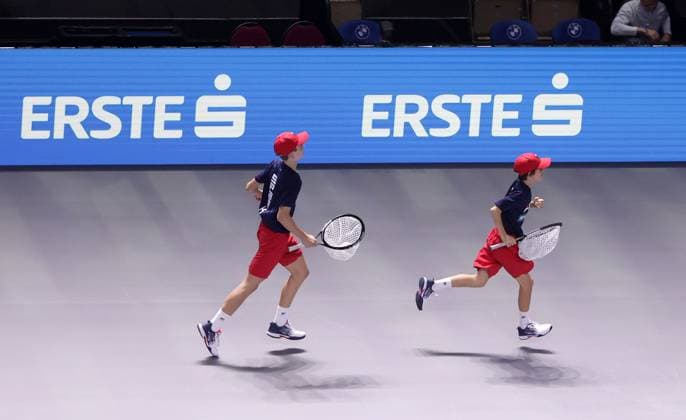 TENNIS - ATP, Tennis Herren Erste Bank Open VIENNA,AUSTRIA,25.OCT.24 - TENNIS - ATP World Tour, Erste Bank Open. Image shows ball kids.  GEPAxpictures xWalterxLuger