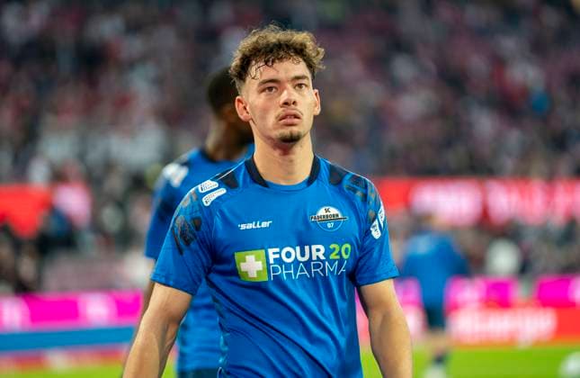 Aaron Zehnter SC Paderborn, 32 warming up 1 FC Köln SC Paderborn, 25 10 2024, Football, 2 Bundesliga, RheinEnergieStadion Köln Copyright: HMBxMedia xMarcoxBader
