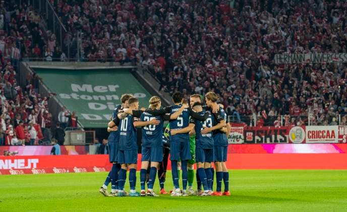 SC Paderborn before kick-off Woke up for the match 1 FC Köln SC Paderborn, 25 10 2024, Soccer, 2 Bundesliga, RheinEnergieStadion Köln Copyright: HMBxMedia xMarcoxBader