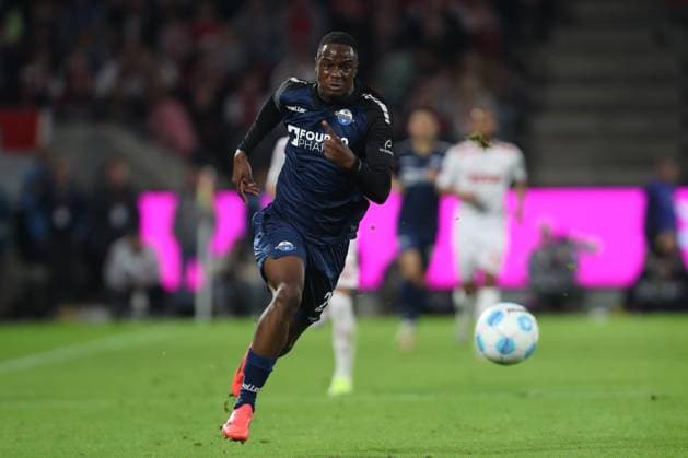 Ilyas Ansah SC Paderborn in action, on the ball, single action during the 2 Bundesliga match between 1 FC Köln and SC Paderborn 07, RheinEnergieStadion on October 25, 2024 in Cologne, Germany Photo by Oliver Kaelke DeFodi Images Ilyas Ansah SC Paderborn controls the ball during the 2 Bundesliga match between 1 FC Koeln and SC Paderborn 07 at RheinEnergieStadion on October 25, 2024 in Cologne, Germany Photo by Oliver Kaelke DeFodi Images DFL regulations prohibit any use of photographs as image sequences and or quasi video not used in POL SRB CRO FRA GBR NED ITA USA Defodi 678 2024 10 25 OK FCKSCP 0572 Defodi-678 not used in POL SRB CRO FRA GBR NED ITA USA DFL regulations prohibit any use of photographs as image sequences and or quasi-video.