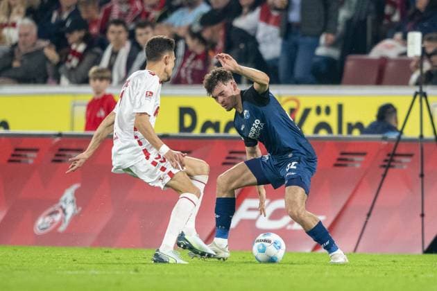 25 10 2024, Soccer 2 Bundesliga, Season 2024 2025, Matchday 10, 1 FC Köln vs SC Paderborn at RheinEnergieStadion in Cologne duel between Dejan Ljubicic 1 FC Koeln, 07 and Aaron Zehnter SC Paderborn, 32 Important note In accordance with the regulations of the DFL German Football League and the DFB German Football Association, it is prohibited to utilize or have utilized photographs taken in the stadium and or of the match in the form of sequential images and or video-like photo series Foto Kirchner Media TH Copyright: xKirchner-Media THx