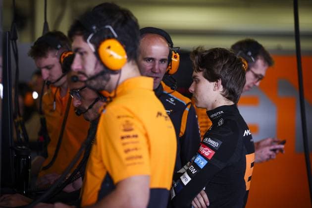 PIASTRI Oscar (aus), McLaren F1 Team MCL38, portrait during the Formula 1 Gran Premio de la Ciudad de Mexico 2024, 20th round of the 2024 Formula One World Championship, WM, Weltmeisterschaft from October 25 to 27, 2024 on the Autodromo Hermanos Rodriguez, in Mexico City, Mexico - F1 - MEXICO CITY GRAND PRIX 2024 DPPI Panoramic  241025_R20_MESSICO_EA028306