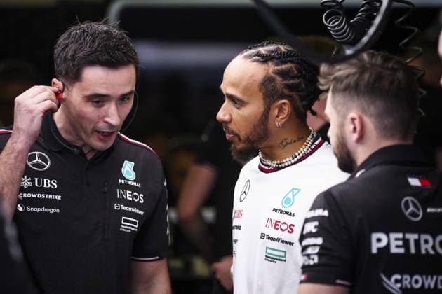 HAMILTON Lewis (gbr), Mercedes AMG F1 Team W15, portrait during the Formula 1 Gran Premio de la Ciudad de Mexico 2024, 20th round of the 2024 Formula One World Championship, WM, Weltmeisterschaft from October 25 to 27, 2024 on the Autodromo Hermanos Rodriguez, in Mexico City, Mexico - F1 - MEXICO CITY GRAND PRIX 2024 DPPI Panoramic  241025_R20_MESSICO_EA028600