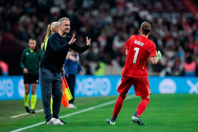 Friendly match Women England Germany 25 10 2024 Christian Wück Germany, national coach coaches Ann Katrin Berger Germany, 1 Friendly match Women England Germany, London, Wembley Stadium on 25 10 2024 Copyright: xBEAUTIFULxSPORTS Wunderlx