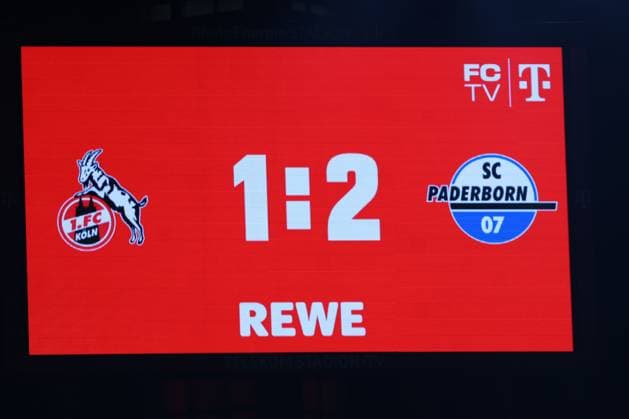 GER, 2 FBL 1 FC Koeln vs SC Paderborn 25 10 2024, Rheinenergie Stadion, Koeln, GER, 2 FBL 1 FC Koeln vs SC Paderborn, in the picture final score 1 2 nordphotoxGmbHx xMeuter nph00351