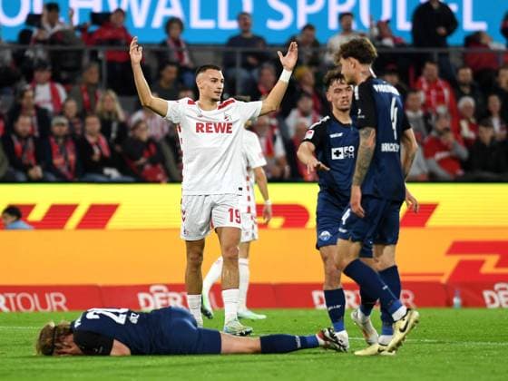 Tim Lemperle 1 FC Koeln gestures, gestures during the 2 Bundesliga match between 1 FC Köln and SC Paderborn 07 at RheinEnergieStadion on October 25, 2024 in Cologne, Germany Photo by Ralf Treese DeFodi Images Tim Lemperle 1 FC Koeln gestures during the 2 Bundesliga match between 1 FC Köln and SC Paderborn 07 at RheinEnergieStadion on October 25, 2024 in Cologne, Germany Photo by Ralf Treese DeFodi Images DFB DFL REGULATIONS PROHIBIT ANY USE OF PHOTOGRAPHS AS IMAGE SEQUENCES AND OR QUASI VIDEO not used in POL SRB CRO FRA GBR NED ITA USA Defodi 521 KOEPAD20241025 058 Defodi-521 not used in POL SRB CRO FRA GBR NED ITA USA DFB DFL REGULATIONS PROHIBIT ANY USE OF PHOTOGRAPHS AS IMAGE SEQUENCES AND OR QUASI-VIDEO.