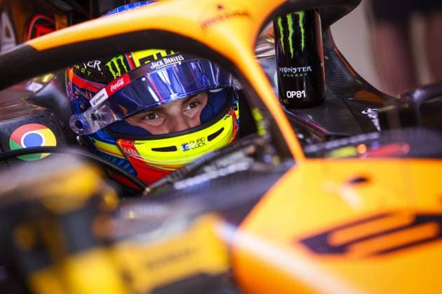 PIASTRI Oscar (aus), McLaren F1 Team MCL38, portrait during the Formula 1 Gran Premio de la Ciudad de Mexico 2024, 20th round of the 2024 Formula One World Championship, WM, Weltmeisterschaft from October 25 to 27, 2024 on the Autodromo Hermanos Rodriguez, in Mexico City, Mexico - F1 - MEXICO CITY GRAND PRIX 2024 DPPI Panoramic  241025_R20_MESSICO_EA028896