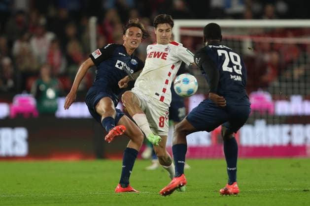 Luis Engelns SC Paderborn , Denis Huseinbasic 1 FC Koeln and Ilyas Ansah SC Paderborn battle for the ball during the 2 Bundesliga match between 1 FC Koeln and SC Paderborn 07 at RheinEnergieStadion on October 25, 2024 in Cologne, Germany Photo by Oliver Kaelke DeFodi Images Luis Engelns SC Paderborn , Denis Huseinbasic 1 FC Koeln and Ilyas Ansah SC Paderborn battle for the ball during the 2 Bundesliga match between 1 FC Koeln and SC Paderborn 07 at RheinEnergieStadion on October 25, 2024 in Cologne, Germany Photo by Oliver Kaelke DeFodi Images DFL regulations prohibit any use of photographs as image sequences and or quasi video not used in POL SRB CRO FRA GBR NED ITA USA Defodi 678 2024 10 25 OK FCKSCP 1118 Defodi-678 not used in POL SRB CRO FRA GBR NED ITA USA DFL regulations prohibit any use of photographs as image sequences and or quasi-video.