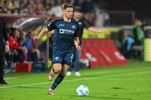 Marcel Hoffmeier Paderborn 33 Action Single Image Crop 25 10 2024 Soccer 1 FC Koeln vs SC Paderborn 07, Rheinenergiestadion, Koeln, DFB DFL REGULATIONS PROHIBIT ANY USE OF PHOTOGRAPHS AS IMAGE SEQUENCES AND OR QUASI VIDEO NRW Germany Copyright: xpepphotox xHorstxMauelshagenx pep00321, pep_20241025_hm_0439