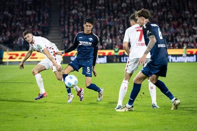 1 FC Köln SC Paderborn 07, 25 10 2024 Eric Martel 1 FC Köln, 6 , Santiago Castaneda SC Paderborn 07, 5 10 Matchday of Bundesliga 2, 1 FC Köln SC Paderborn 07 on 25 10 2024 at RheinEnergie Stadion in Cologne THE DFL REGULATIONS PROHIBIT ANY USE OF PHOTOS AS PICTURE SEQUENCES AND OR QUASI VIDEO Copyright: xBEAUTIFULxSPORTS AxelxKohringx