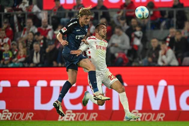 from left in duel Felix Götze Goetze Paderborn 20 Sargis Adamyan Koeln 23 25 10 2024 Soccer 1 FC Koeln vs SC Paderborn 07, Rheinenergiestadion, Koeln, DFB DFL REGULATIONS PROHIBIT ANY USE OF PHOTOGRAPHS AS IMAGE SEQUENCES AND OR QUASI VIDEO NRW Germany Copyright: xpepphotox xHorstxMauelshagenx pep00321, pep_20241025_hm_0840