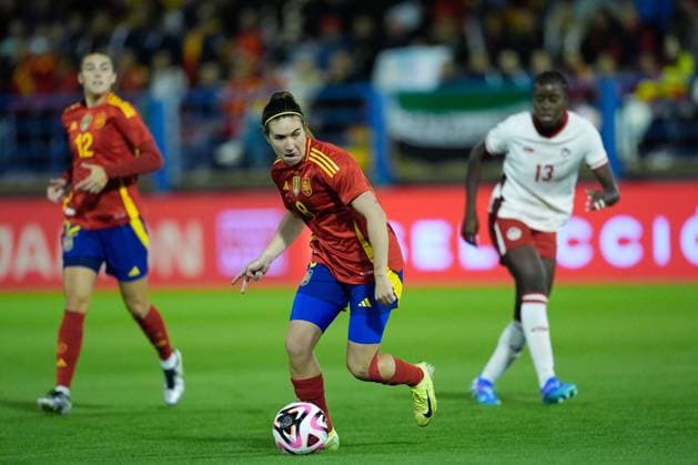 October 25, 2024, Badajoz, Almendralejo, SPAIN: Mariona Caldentey of Spain in action during the International Friendly, Länderspiel, Nationalmannschaft match played between Spain and Canada at Francisco de la Hera stadium on October 25, 2024, in Badajoz, Spain. Badajoz SPAIN - ZUMAa181 20241025_zaa_a181_218 Copyright: xJoaquinxCorcherox