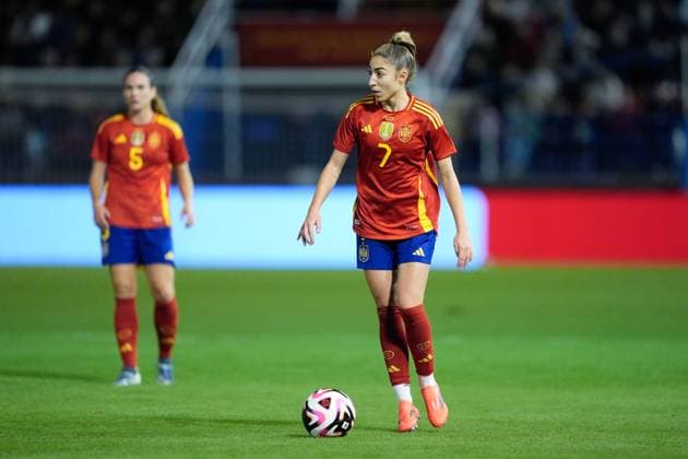 October 25, 2024, Badajoz, Almendralejo, SPAIN: Olga Carmona of Spain in action during the International Friendly, Länderspiel, Nationalmannschaft match played between Spain and Canada at Francisco de la Hera stadium on October 25, 2024, in Badajoz, Spain. Badajoz SPAIN - ZUMAa181 20241025_zaa_a181_275 Copyright: xJoaquinxCorcherox